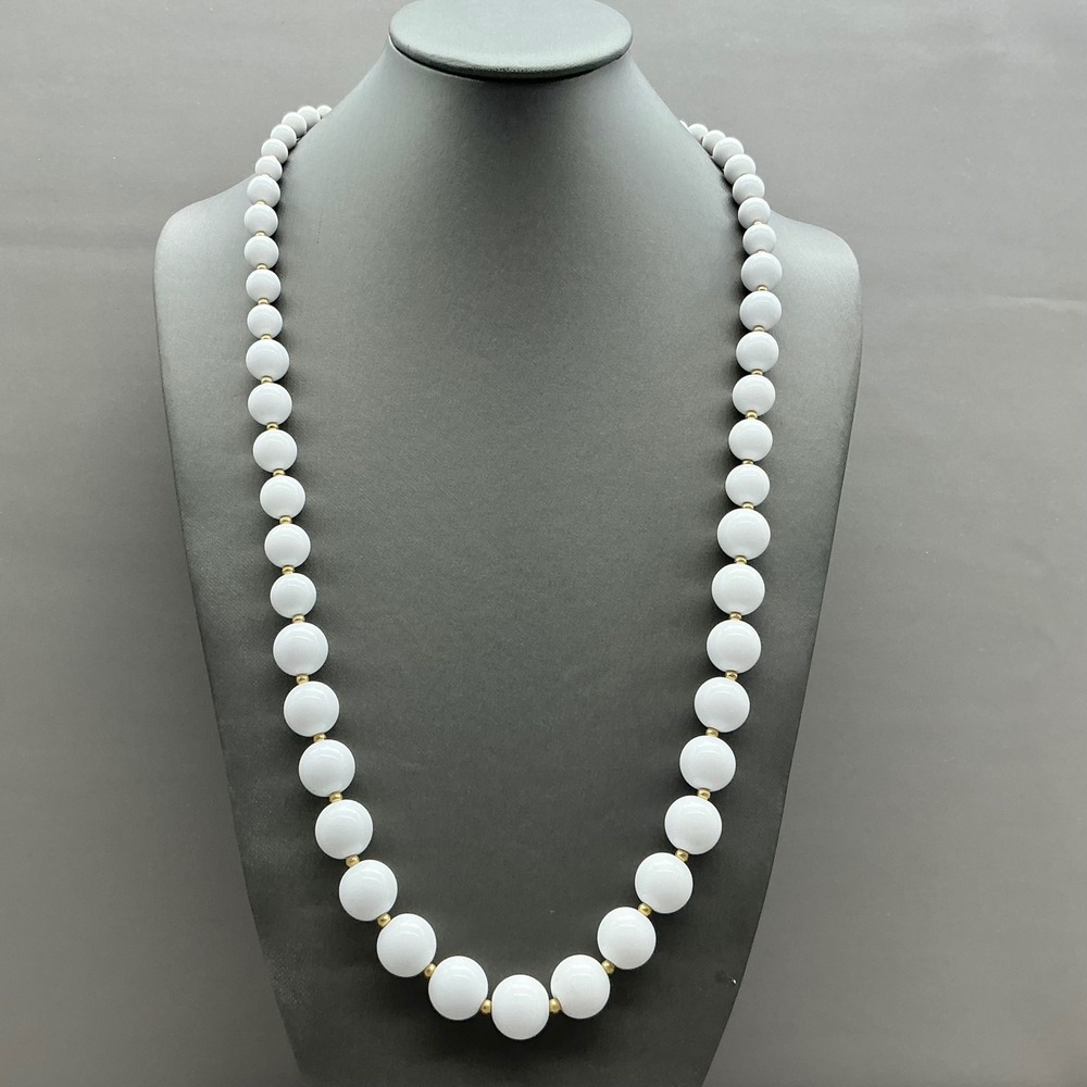 Monet Necklace Women White Graduated Bead Gold Tone Vintage Jewelry 24 Inch